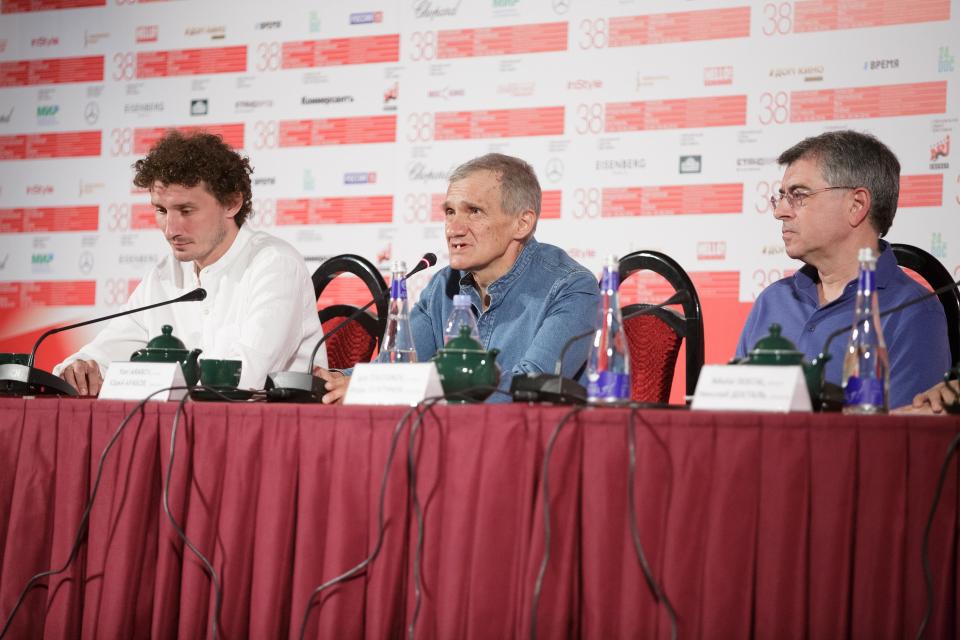 Николай Досталь